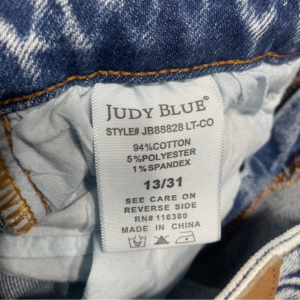 Judy Blue High Waist Mineral Wash Raw Hem Wide Leg Jeans. Size 13. Inseam 27” - Picture 6 of 15